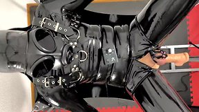 Condom gimp vs. fuck machine!